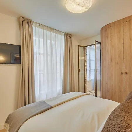 Apartment Sublime New Louvre Palais-royal Paris